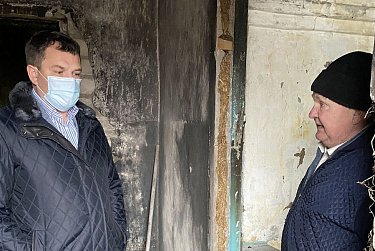 Помочь погорельцам взялся депутат